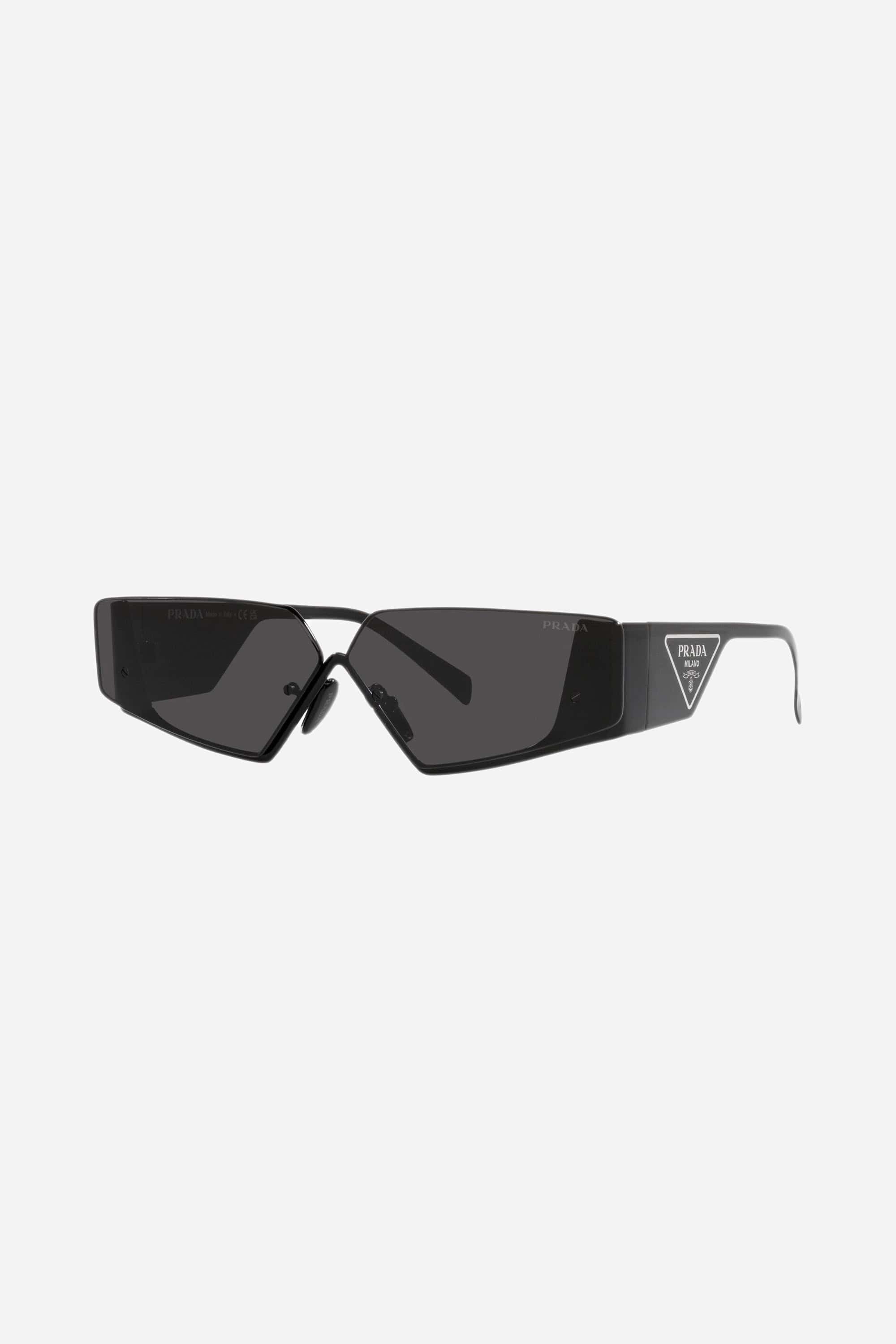 Prada flat top black sunglasses man Catwalk