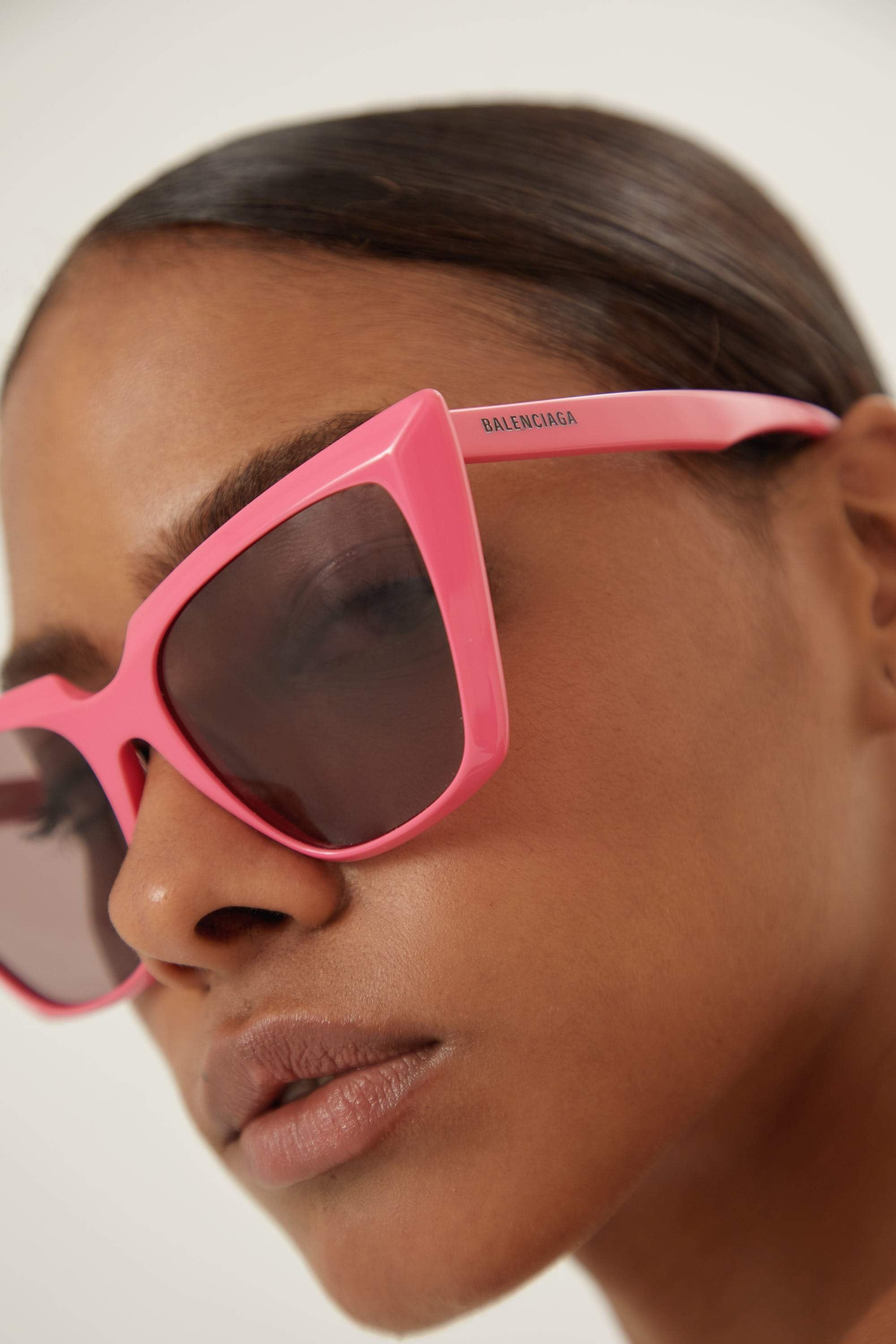 Balenciaga cat-eye femenine pink sunglasses