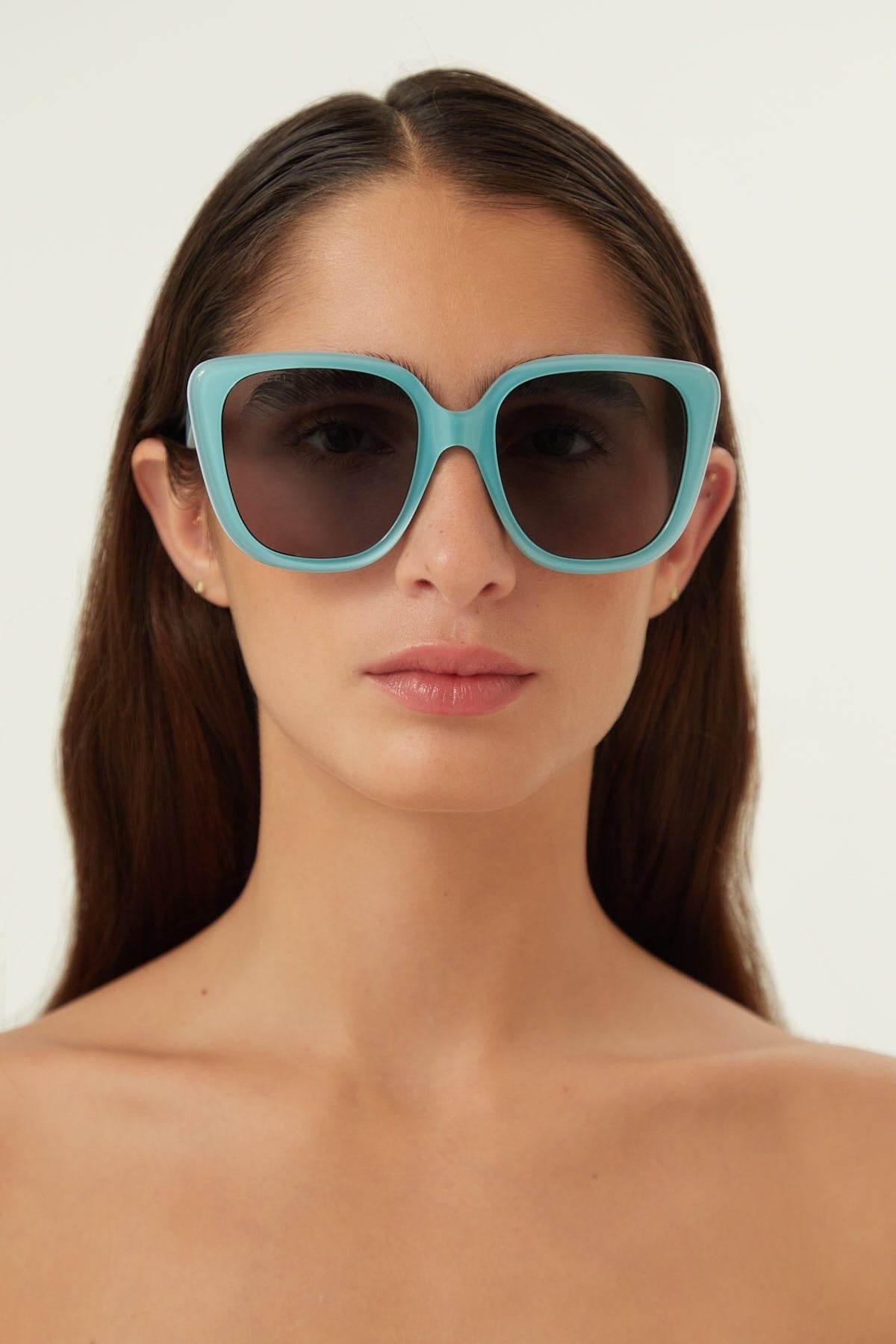 Gucci oversized cat eye blue sunglasses