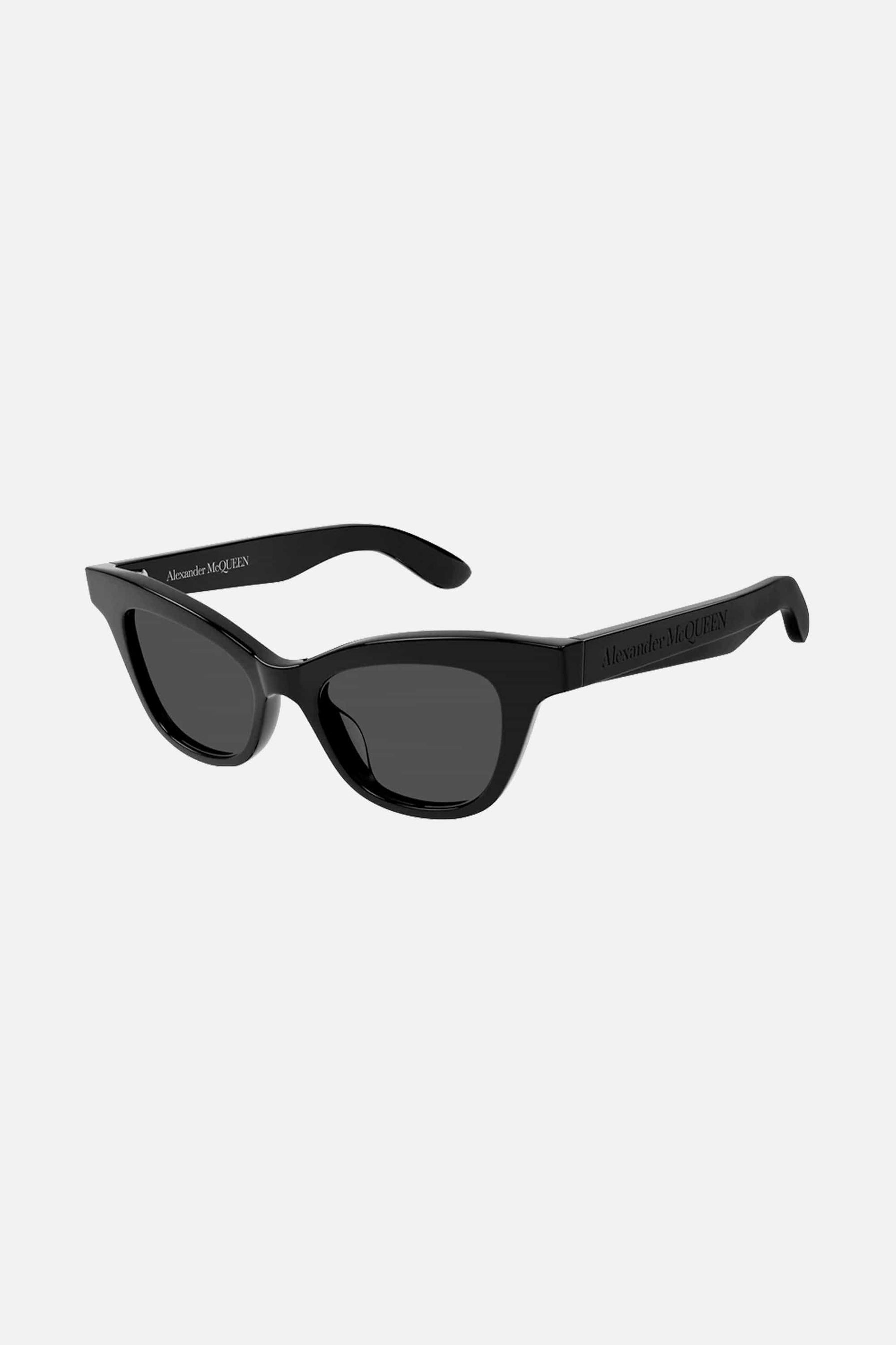 Alexander McQueen cat eye black femenine sunglasses - Eyewear Club